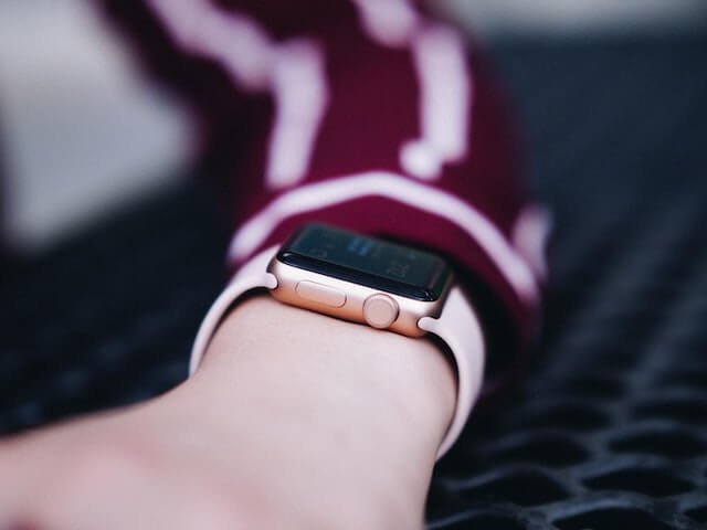 Women Buying a Rose Gold Apple Watch Band